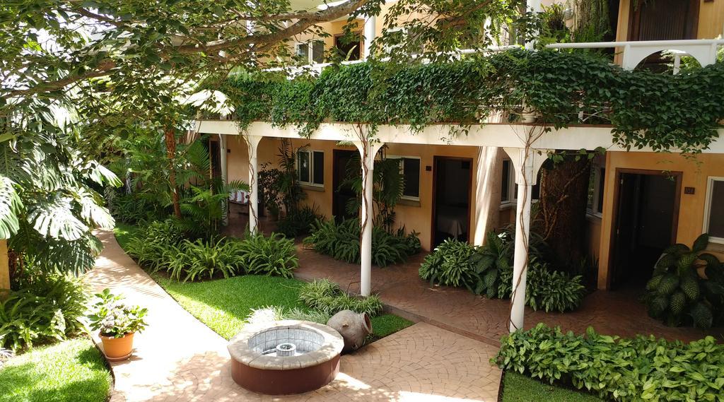 Hotel Ciudad Vieja Guatemala-Stadt Exterior foto