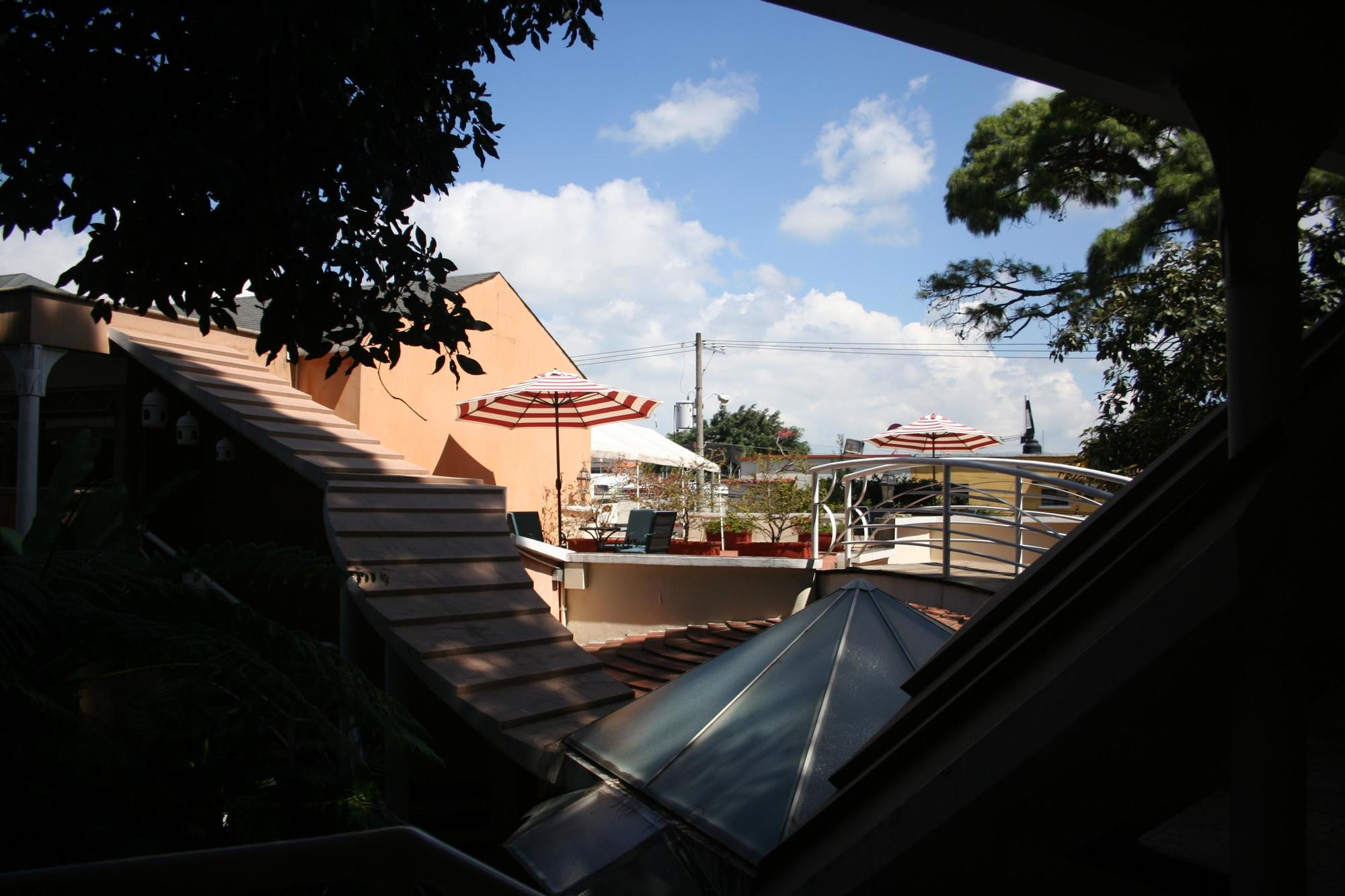 Hotel Ciudad Vieja Guatemala-Stadt Exterior foto
