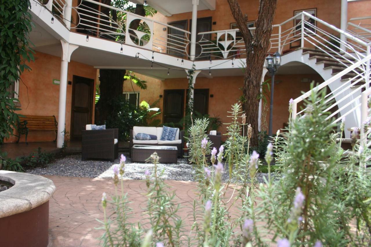 Hotel Ciudad Vieja Guatemala-Stadt Exterior foto